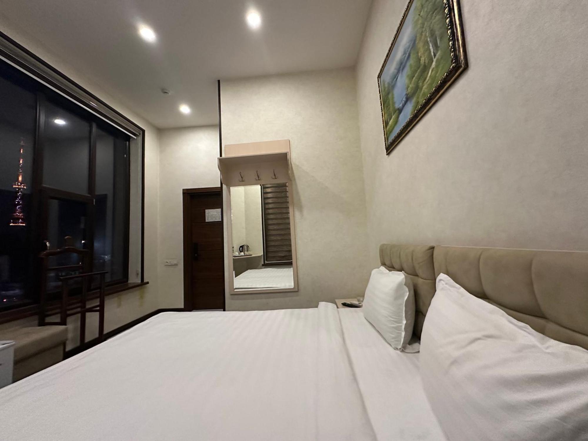 Friday Hotel Tashkent Exterior photo